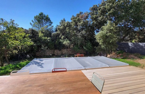 Saint-Mathieu-de-Treviers Villa | 2-person villa with pool at the foot of the Pic Saint-Loup in a wooded area