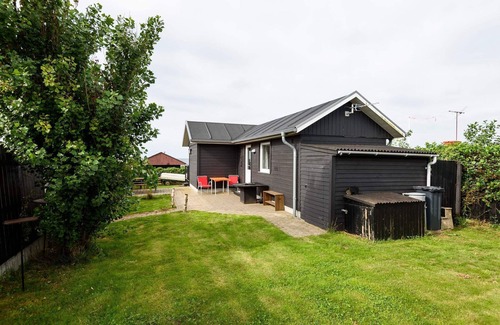 Sjaelborg House | 2 person holiday home in Esbjerg V
