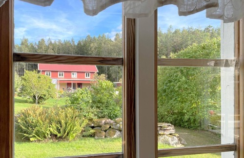 Orust O House | 2 person holiday home in HENÅN
