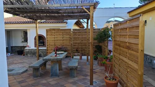 Los Gallos-Cerromolino Ski Chalet | 2-Person Studio, Private Splash Pool, 5 Min Beach