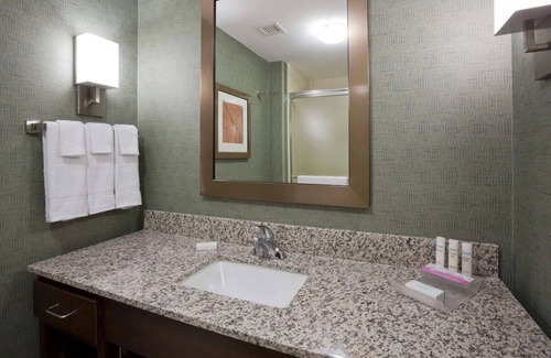 Kutzky Park Hotel | 2 Pet-Friendly Units, Free Hot Breakfast, Pool, Close to Mayo Civic Center!