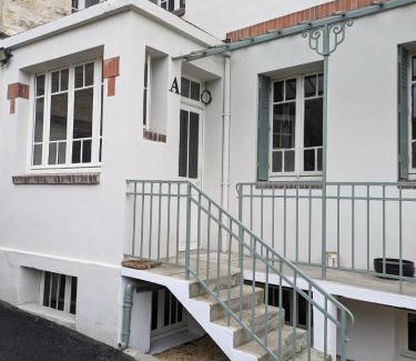 Margny-les-Compiegne Apartment | 2 Pièces Neuf Centre Ville, Magny Compiègne