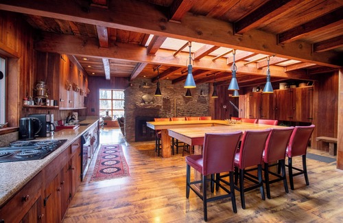 Champion Cabin | 2 Ponds - Rustic Mountain Cabin