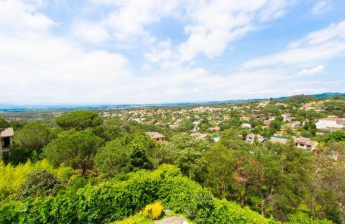 Mont Barbat Villa | 2 Private Abodes in One Magnificent Villa!