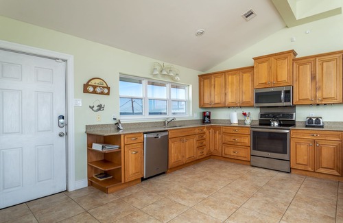 Alligator Point House | 2 PRIVATE SECLUDED BEACHES - BOTH SIDES. GULF AND BAY. OPEN
