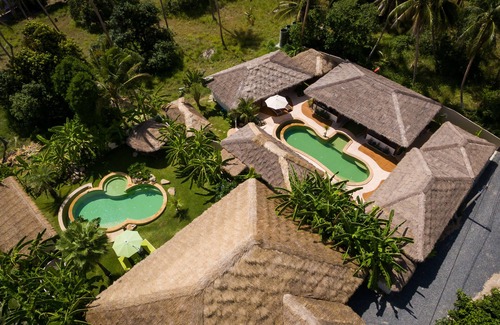 Hin Hong Villa | 2 Private Tropical villas, 10 bedrooms, Event & Yoga space, for + 20 guests!