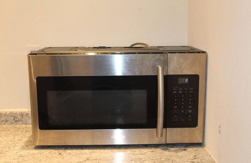 Sawtelle Cottage | 2 Queen Beds/1 Bath, Back House, FURNISHED STUDIO, Kitchenette, W/D, Patio/BBQ