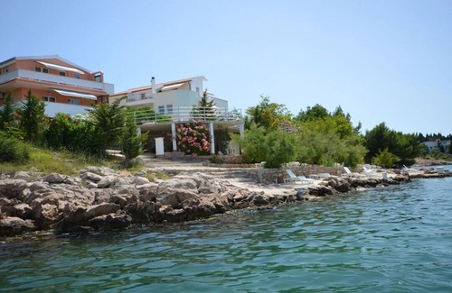 Starigrad Apartment | 2-raum-apartment/studio , Adria Paradies - Direkt am Meer+privat