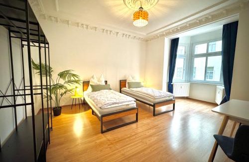 Zeitz Apartment | #2 RebelRents - 4P - Apartment Smart-TV - WLAN - voll ausgestattete Küche