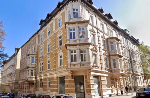 Zeitz Apartment | #2 RebelRents - 4P - Apartment Smart-TV - WLAN - voll ausgestattete Küche