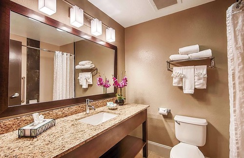 Orlando Hotel | 2 Relaxing Stays | Just Steps from Icon Park Attractions