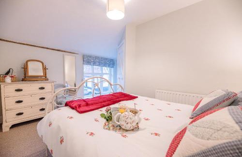 Yoxford House | 2 Riverside Cottages, Yoxford