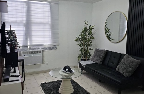 La Pared Apartment | 2-romm apartment , WiFi, A/C Luquillo,Puerto Rico access to the beach and pool