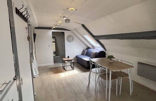 La Chapelle-en-Serval Apartment | 2-room apartment, 2 double beds