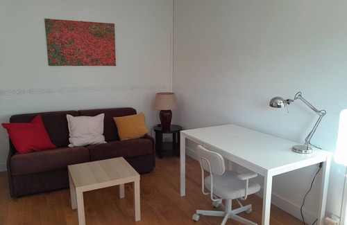 Le Plessis-Robinson Apartment | 2-room apartment 50 m2, 5 mn from ROBINSON station