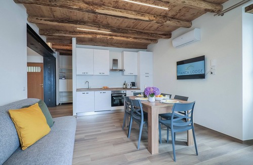 Piancassone Apartment | 2-room apartment with sunny balcony and dream lake view