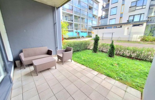 Vantaa Apartment | 2-room apartment 7 min by train from airport