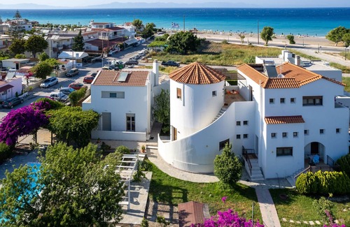 Ialyssos Apartment | 2 room apartment ARES for 2-4 pers. in villa Mylos - great sea views in Ialysos