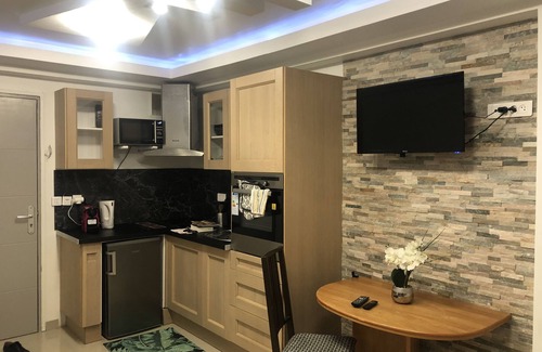 Chevilly-Larue Apartment | 2-room apartment for 4 people
