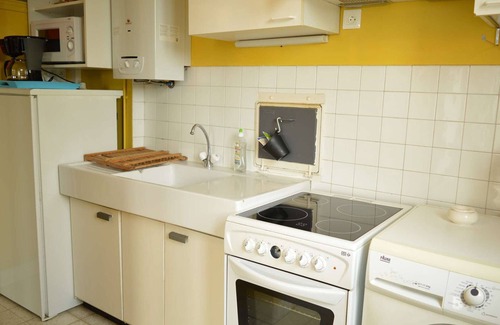 Argeles Plage Apartment | 2-room apartment, sleeps 5, direct beach access, Argelès-sur-Mer