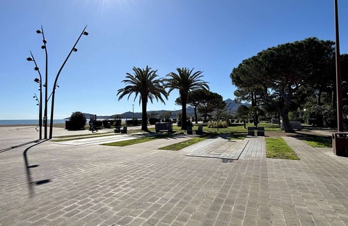 Argeles Plage Apartment | 2-room apartment, sleeps 5, direct beach access, Argelès-sur-Mer