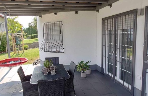 Merxheim Apartment | 2-room apartment in an idyllic near-by region completely renovated