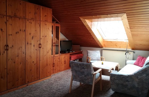 Meersburg Apartment | 2-room apartment in Meersburg with balcony