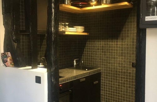 Batignolles Apartment | 2-room apartment in the heart of the 17th district, 2 minutes from rue de Levis.