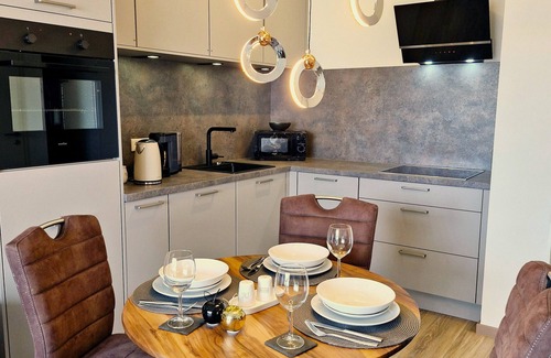 Niedernberg Apartment | 2-room Apartment, Loggia, Smart Lock, Rainshower