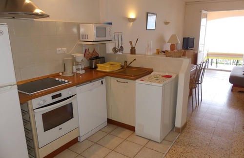 Tiuccia House | 2-ROOM APARTMENT N ° 3 "FEET IN THE WATER" CAP. (2 to 4 PERS)