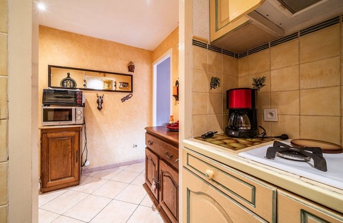 Bernex Apartment | 2-room apartment overlooking the dent d'oche with terrace