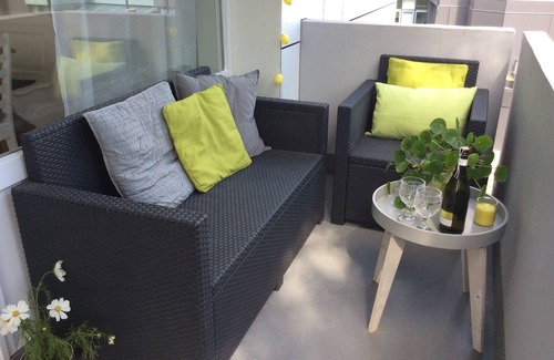 Mitte Apartment | 2-room city apartment on the park, central yet quiet & in the countryside