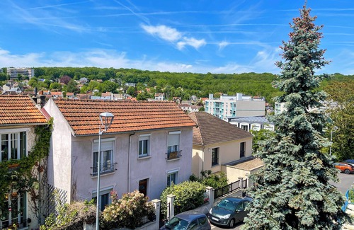 Chaville Apartment | 2-room duplex apartment in Chaville: Havre de Paix between Paris and Versailles