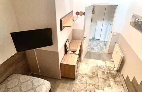 Rheinstetten Apartment | 2 room gallery, granny flat, close to the trade fair, wheelchair accessible