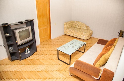 Zaporozhye Apartment | 2 rooms Apartment on Peremohy str 71. Centre