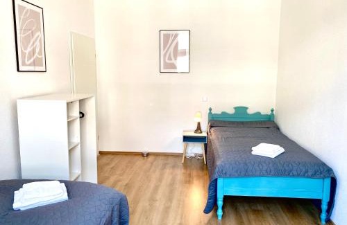 Rheinhausen Apartment | 2 Rooms, free Parking, 25 min to Düsseldorf, 150 Mbps WLAN