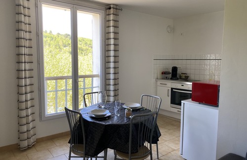 Riez Apartment | 2 Rooms in the heart of Provence