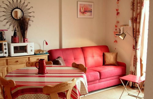 Thollon-les-Memises Apartment | 2 rooms, large terrace, parking, high-speed wifi