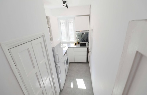 Bucharest City-Centre Apartment | 2 rooms with 2 balcony, perfectly formed!
