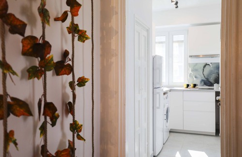 Bucharest City-Centre Apartment | 2 rooms with 2 balcony, perfectly formed!