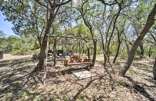 Sabinal Cottage | 2 Rustic Cabins w/Porches on Remote Ranch!
