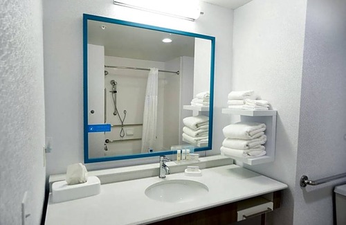 Oklahoma City Hotel | 2-Star Hotel ∙ Hampton Inn & Suites Oklahoma City/Quail Springs