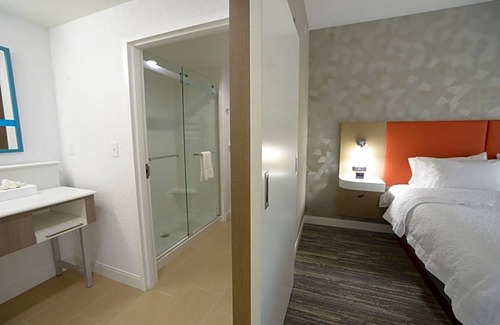 Oklahoma City Hotel | 2-Star Hotel ∙ Hampton Inn & Suites Oklahoma City/Quail Springs