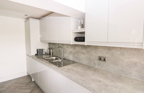 Horton Cottage | 2 SALT COTTAGE, pet friendly, character holiday cottage in Port Eynon