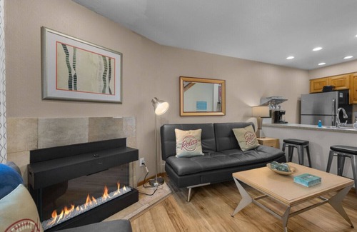 Cannon Beach House | 2 Sand Dune: Cozy Town Home | Walk to Beach | Dog-Friendly