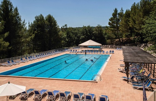 Montpezat Apartment | 2 Schlafzimmer + Coin Night Classic 2 Erwachsene und 1 Kinderterrasse