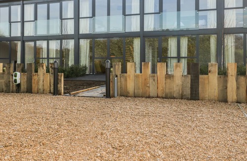 Chippenham House | 2 SEAGRY BARN @ NABLES FARM, family friendly in Upper Seagry