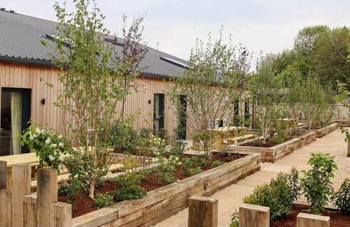 Chippenham House | 2 SEAGRY BARN @ NABLES FARM, family friendly in Upper Seagry