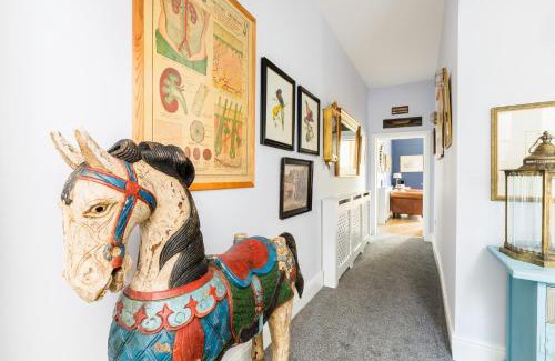 Gloucester Apartment | 2 Spa Villas Gloucester