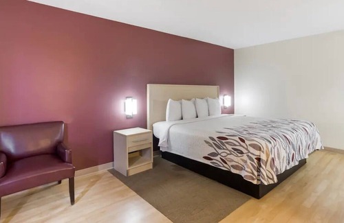 Pittsburg House | 2 Spaces w/ Free Coffee in Lobby w/ Parking! Close to Mountain Life Museum, KY!